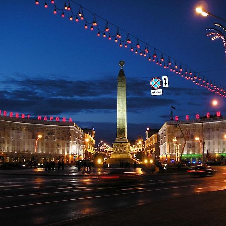 Апартаменты Площадь Победы Minsk Esterno foto